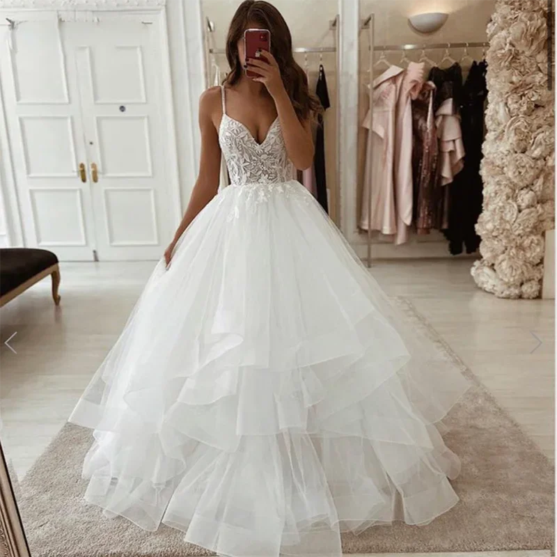 Robes de mariée à bretelles spaghetti pour femmes