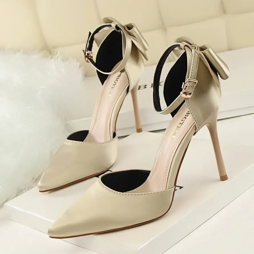 Escarpins pointus à talons hauts rose pour femmes