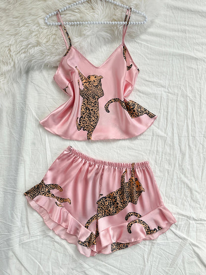 Pyjama d’Été 2 Pièces Femme – Léopard et Tissu Soyeux