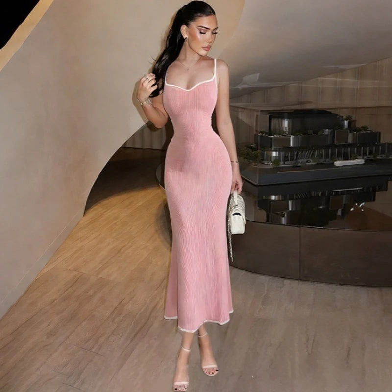 Robe en maille côtelée pour femmes