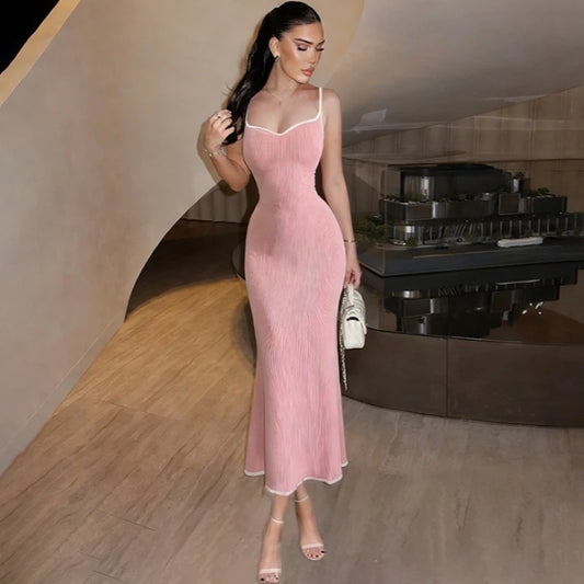 Robe Femme en Maille Côtelée – Look Estival