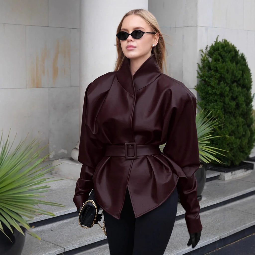 Veste en cuir bordeaux ample épissé taille cintrée pour femmes