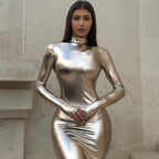 Robe de mi-longue drapée à col roulé en cuir pour femmes