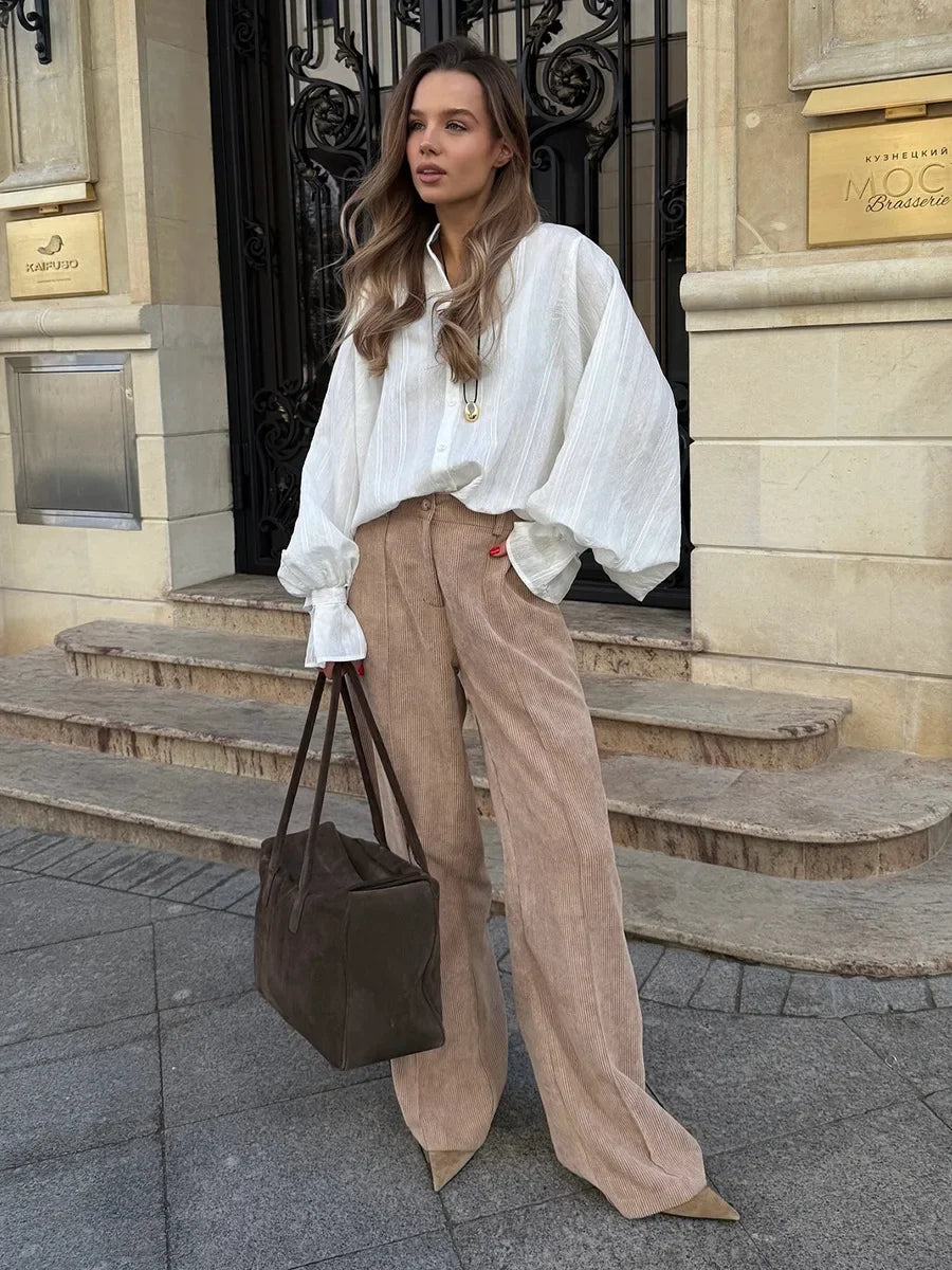 Pantalon à jambes larges et coupe ample pour femmes