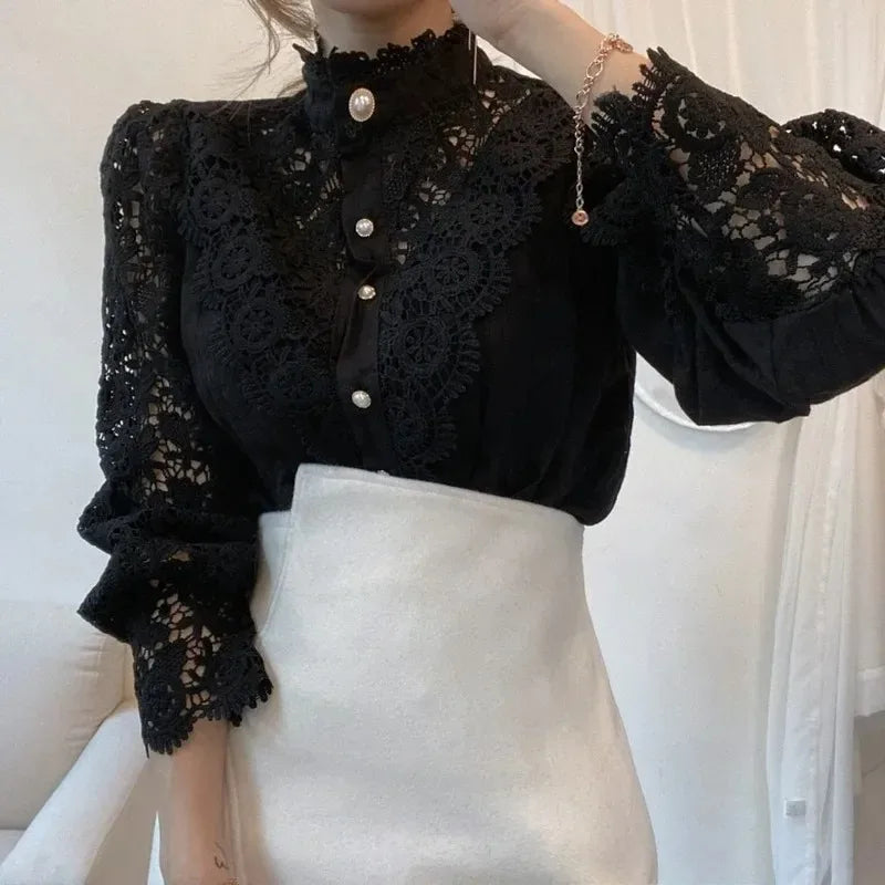 Chemise Rétro Femme – Dentelle Ajourée et Coupe Décontractée