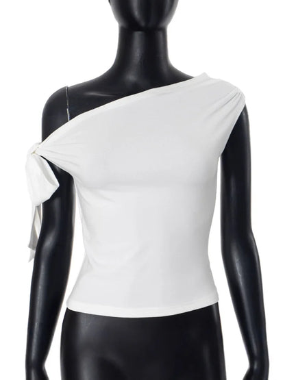 T-shirt Asymétrique Femme – Coupe Slim et Style Streetwear