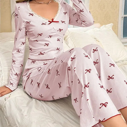 Pyjama Femme à Motifs Nœuds – Détails en Dentelle