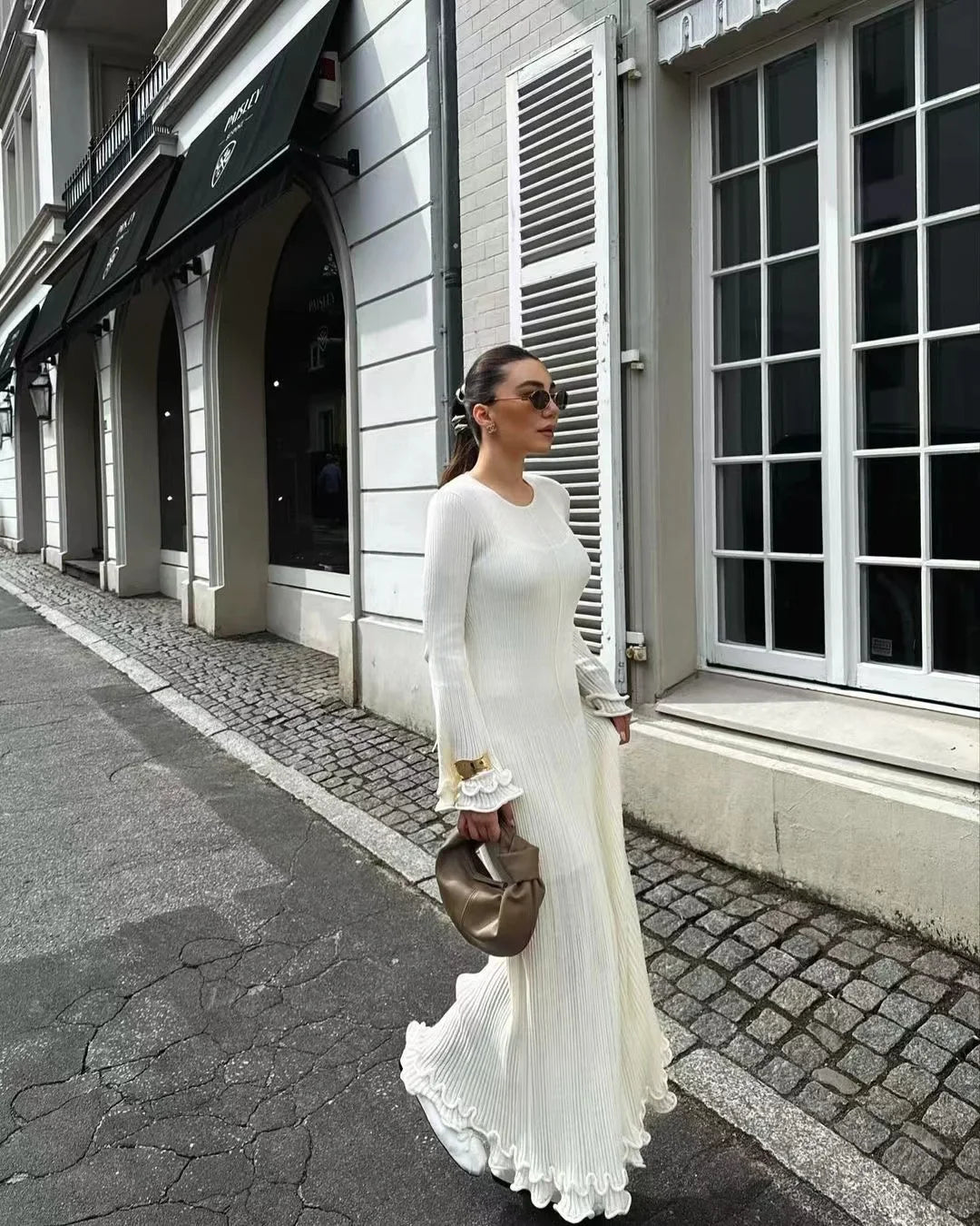 Robe élégante à manches évasées pour femmes