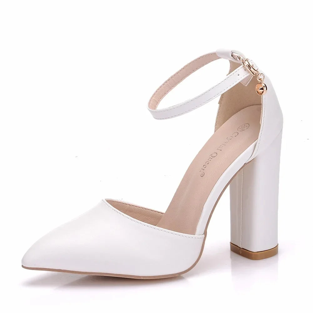 Sandales pointues en cuir talons pour femmes