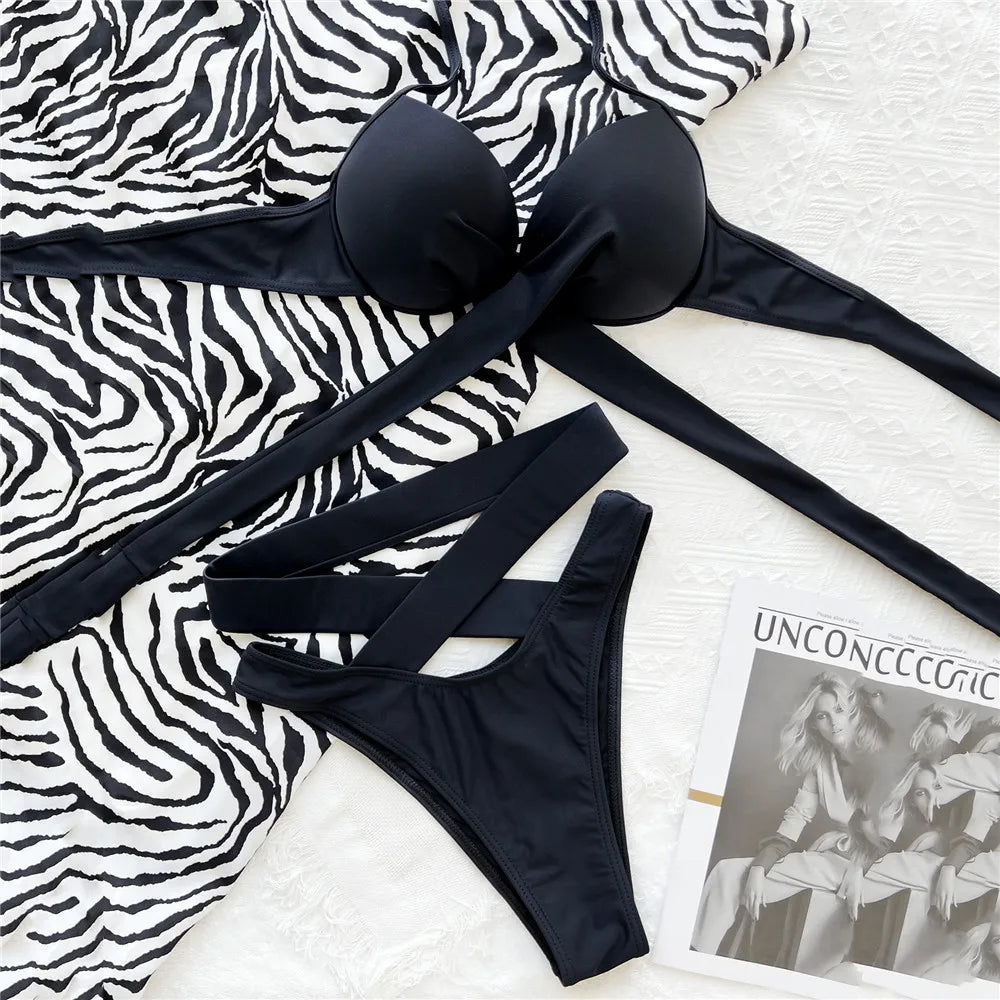 Maillot de bain brésilien deux pièces soutien-gorge push up, et string pour femmes