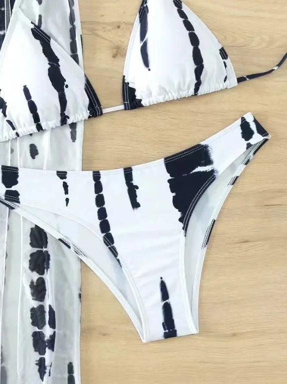 Maillot de bain noir trois pièces pour femmes