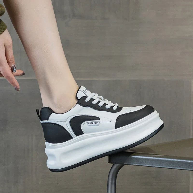 Baskets compensées en cuir véritable pour femmes