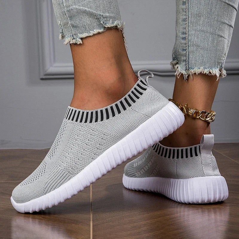 Chaussures plates sans lacet pour femmes