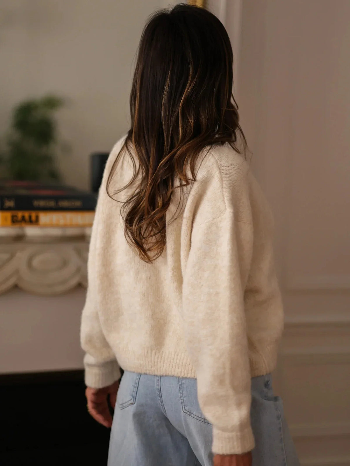 Cardigan Duveteux Femme – Maille et Col Rond