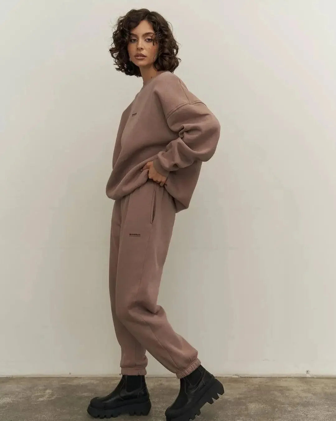 Ensemble deux pièces décontracté, sweat-shirt à manches longues et col rond, pantalon pour femmes