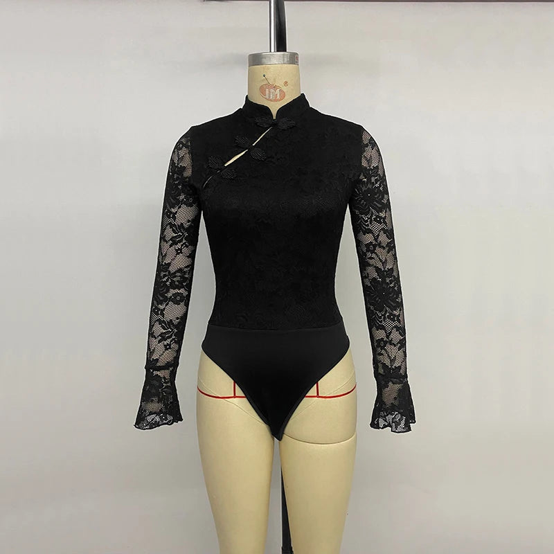 Body moulante en dentelle noire brodée pour femmes