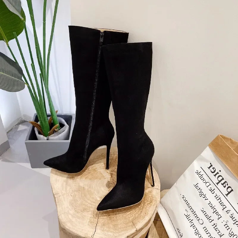 Botte à bout pointu et talons hauts pour femmes