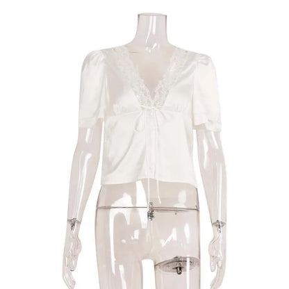 Chemisier Satin Femme – Col V et Dentelle