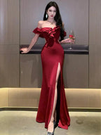 Robe de soirée rouge dos nu à volants pour femmes