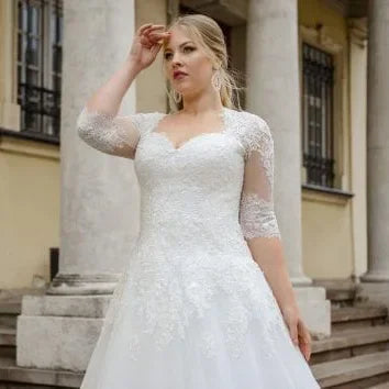 Robe de mariée trapèze avec des appliques en dentelle pour femmes