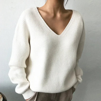 Pull Uni Femme – Col V et Ourlet Asymétrique