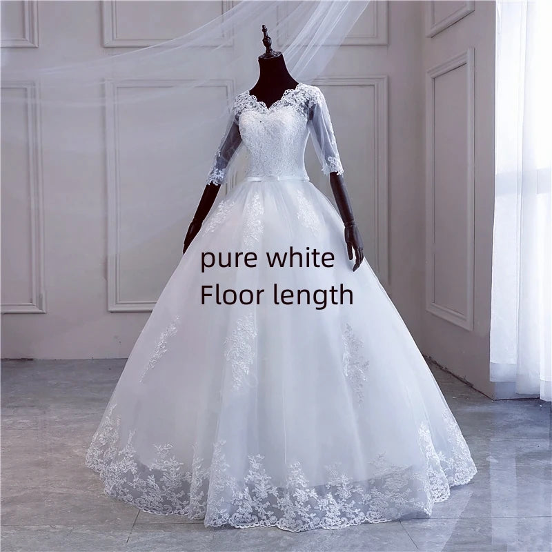 Robe de mariée à manches longues avec appliques en dentelle pour femmes