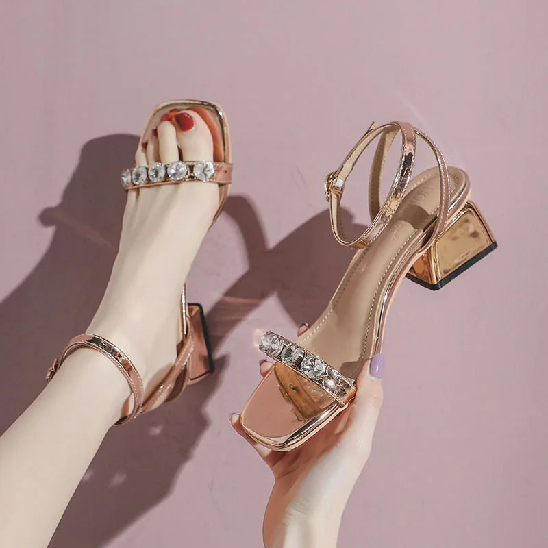 Sandales à talons moyens compensés avec biscuits pour femmes