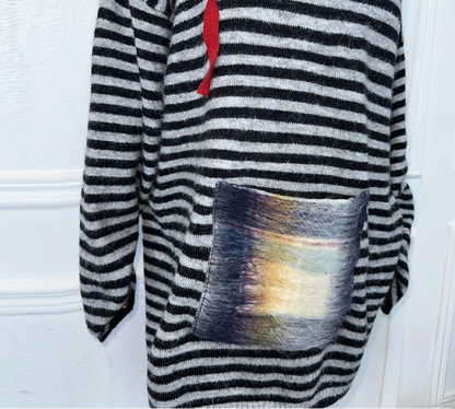 Pull Rayé à Capuche Femme – Col V