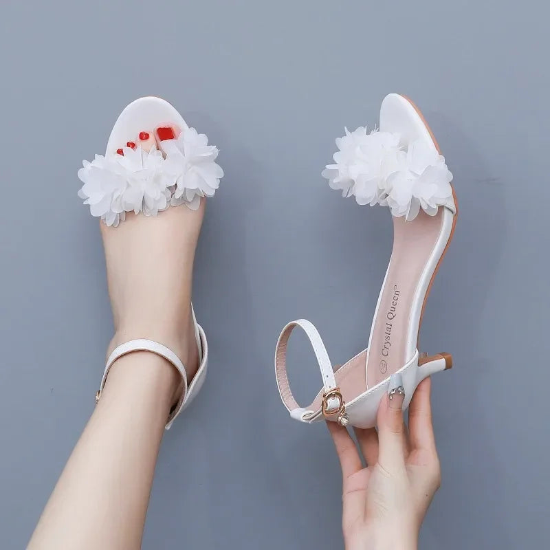 Sandales à fleurs en dentelle pour femmes