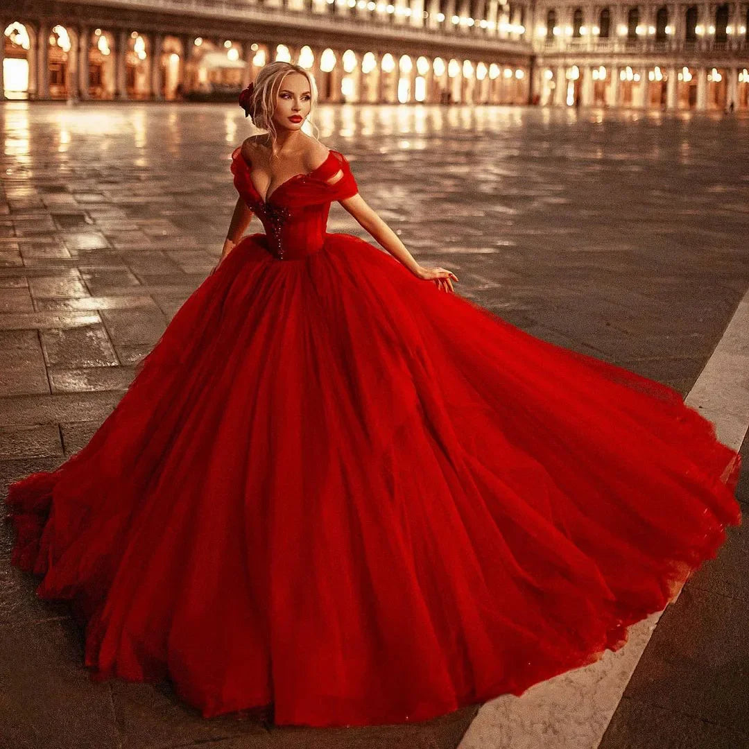 Robe de mariée romantique rouge pour femmes