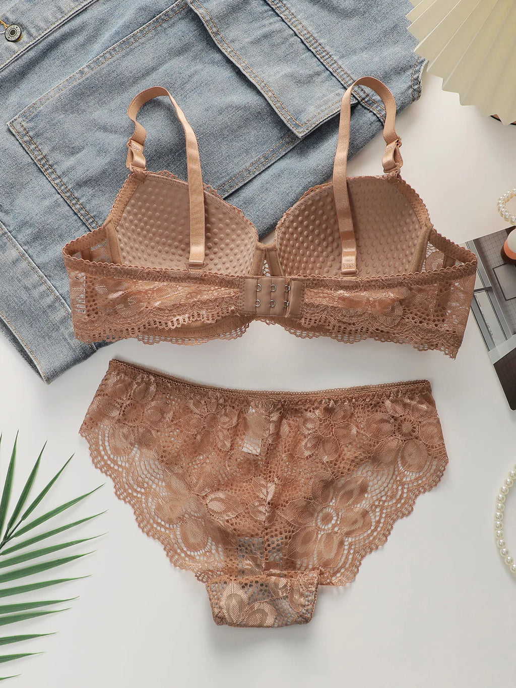 Ensemble deux pièces soutien-gorge et culottes transparente pour femmes