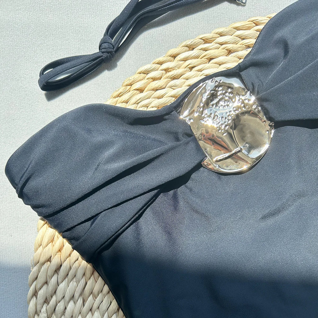 Maillot de bain bandeau une pièce sexy à boucle métallique pour femmes