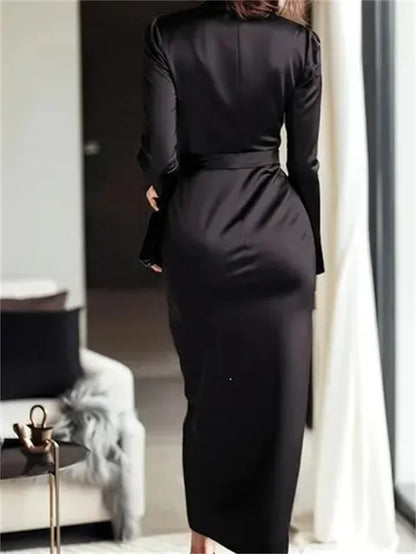 Robe femme longue en satin à col V