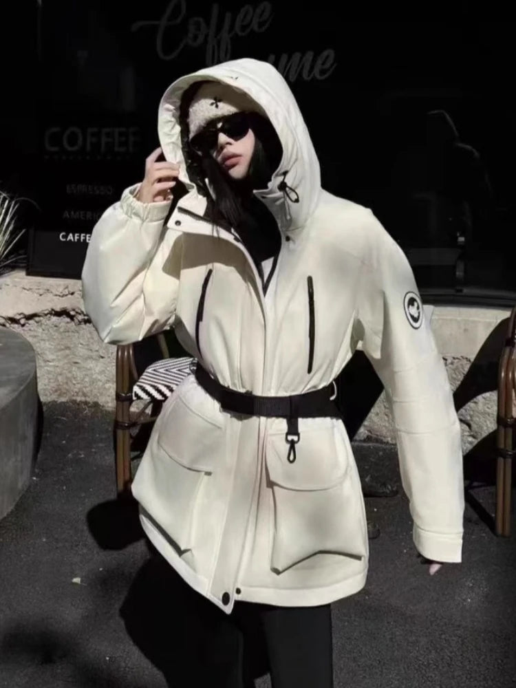 Vestes rembourrées à capuche avec ceinture pour femmes