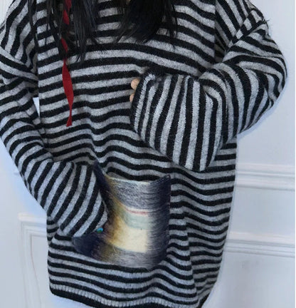 Pull Rayé à Capuche Femme – Col V