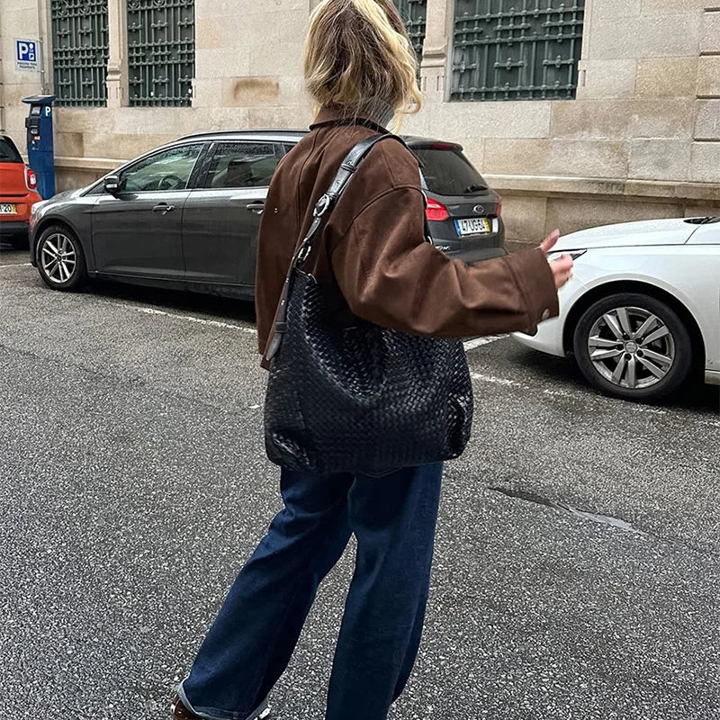 Veste courte en daim et fermeture éclair pour femmes
