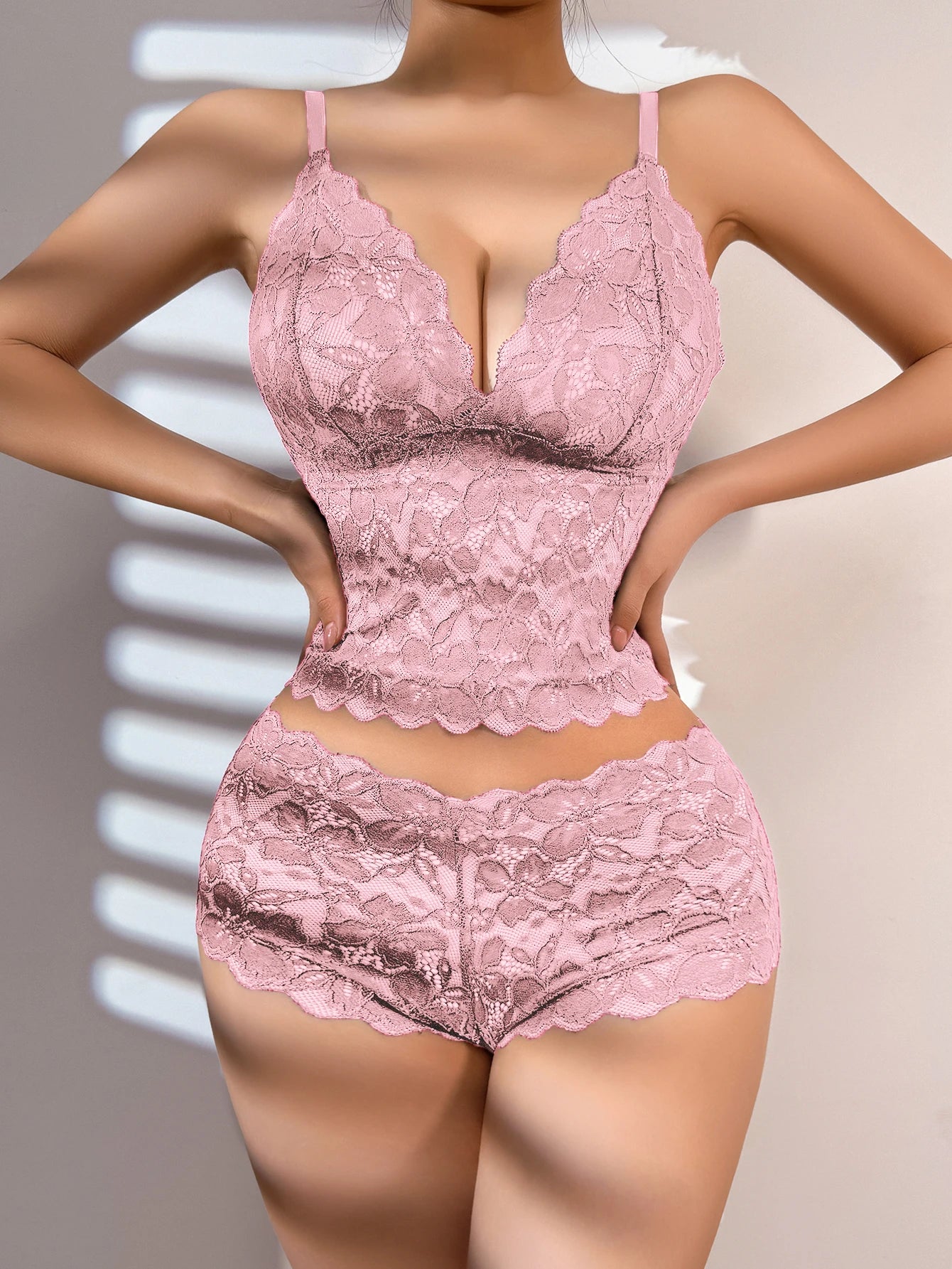 Lingerie sexy sans fil profonde V dentelle pour femmes