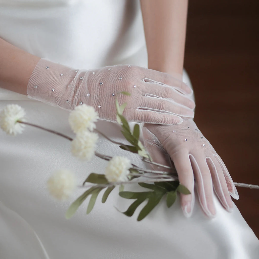Gants blancs en cristal de tulle doux pour femmes