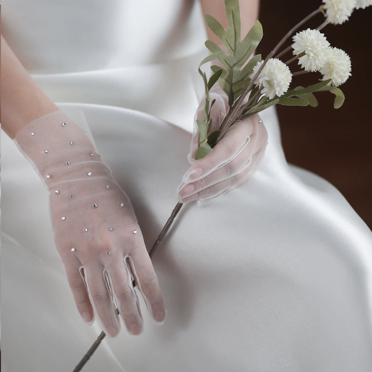 Gants blancs en cristal de tulle doux pour femmes