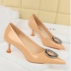 Chaussures en cuir verni simples pour femmes