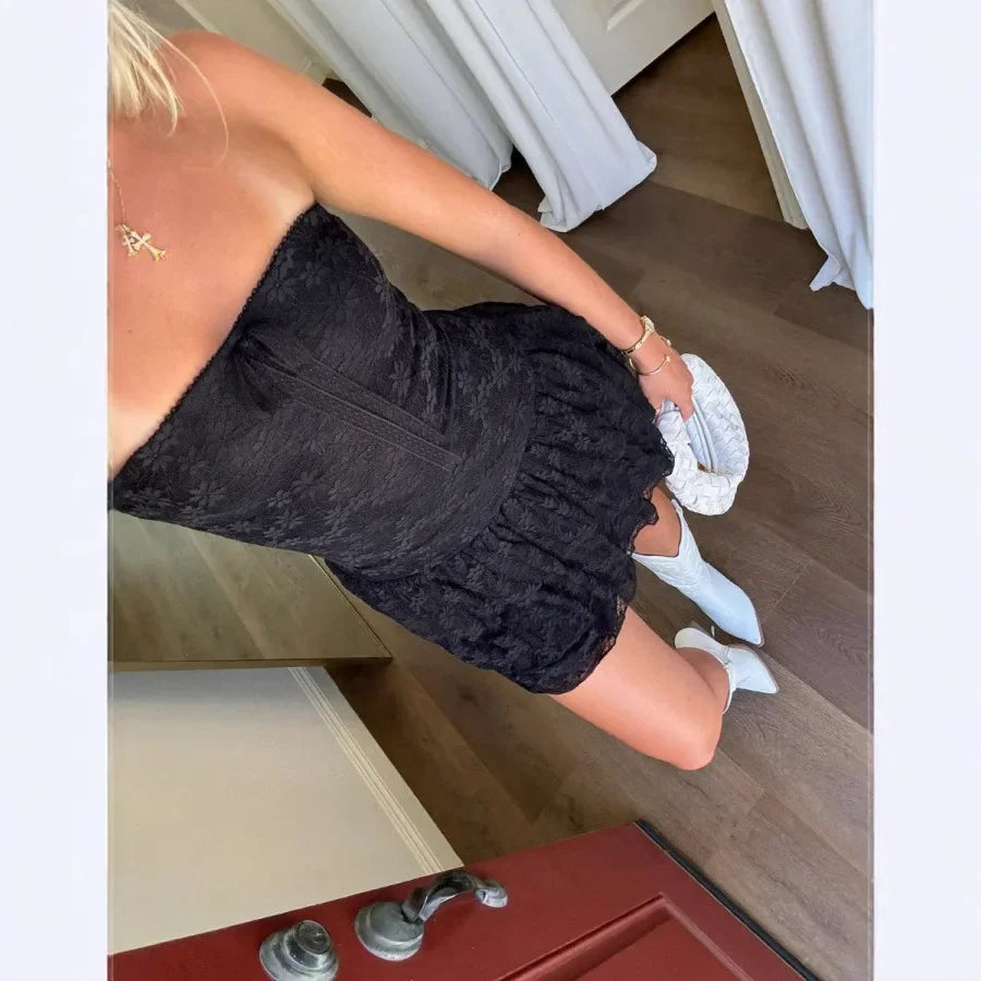 Robe courte moulante sans manches pour femmes