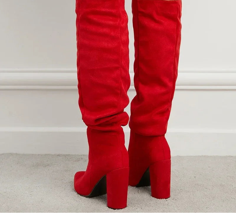 Bottes au genou confortables et chaudes pour femmes