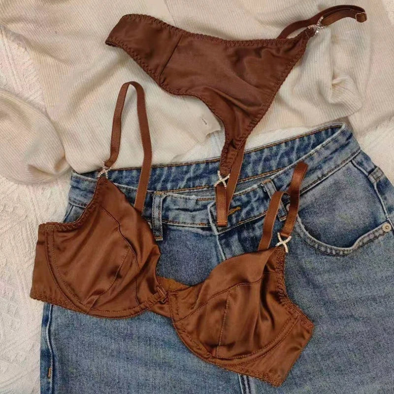 Ensemble soutien-gorge et string pour femmes