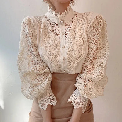Chemise Rétro Femme – Dentelle Ajourée et Coupe Décontractée