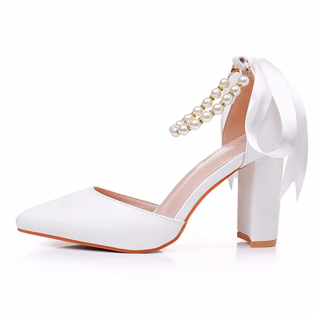 Sandales pointues en cuir pour femmes