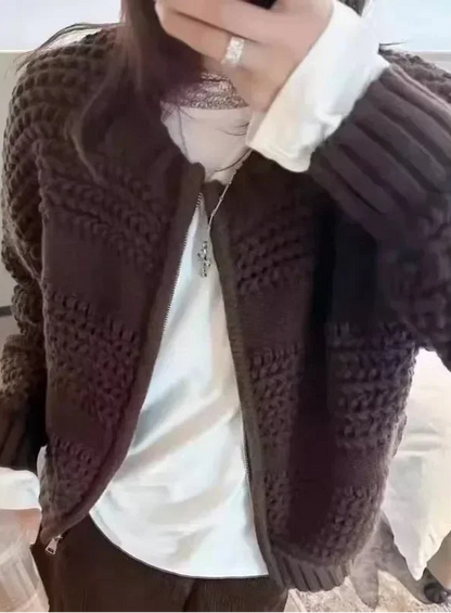 Cardigan Torsadé Femme – Maille Épaisse, Zip et Col Rond