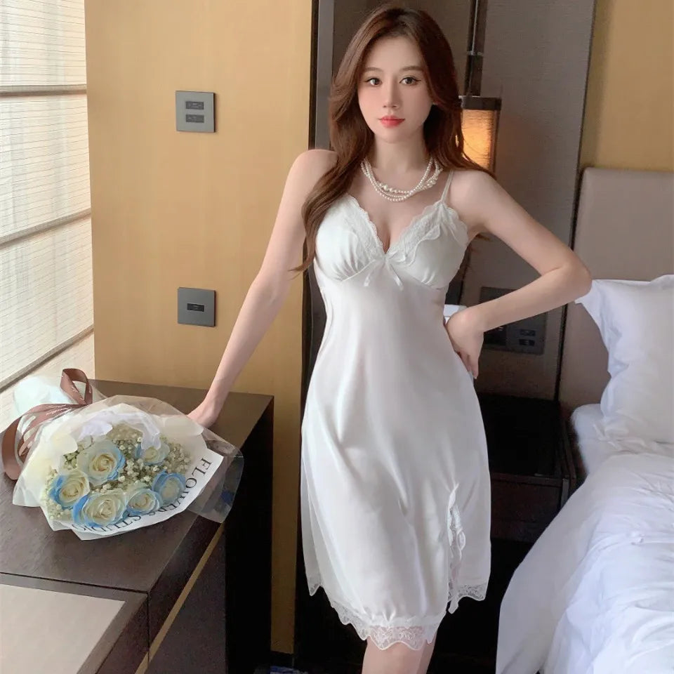 Chemise de nuit sexy à bretelles pour femmes