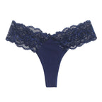 String sexy en dentelle pour femmes