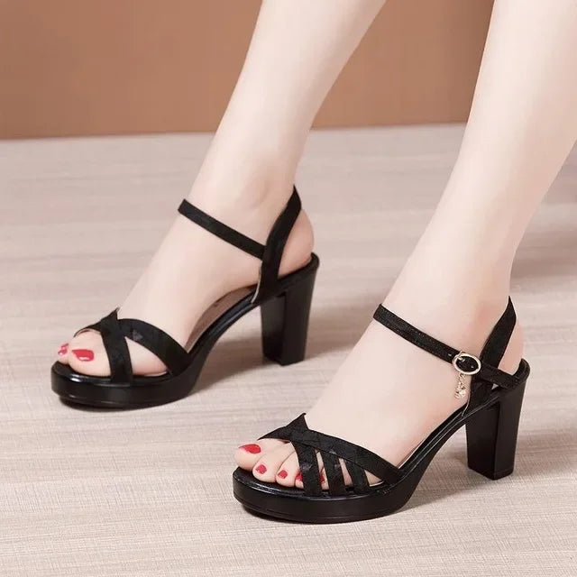 Sandales à talon et bout ouvert pour femmes