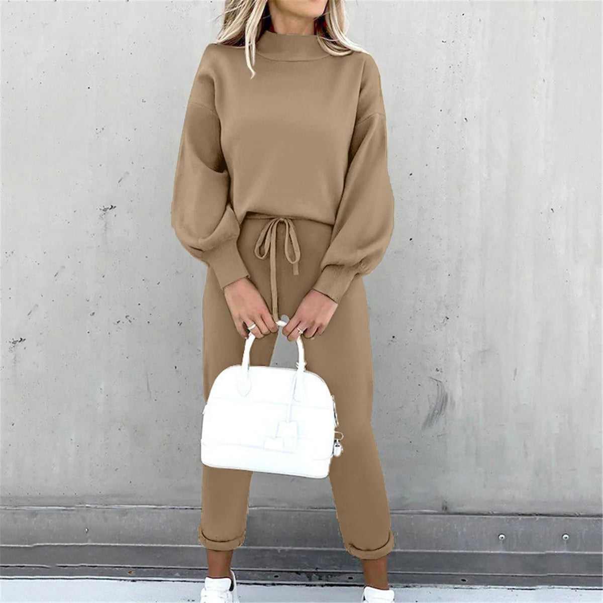 Ensemble 2 Pièces Femme – Haut Col Roulé et Pantalon